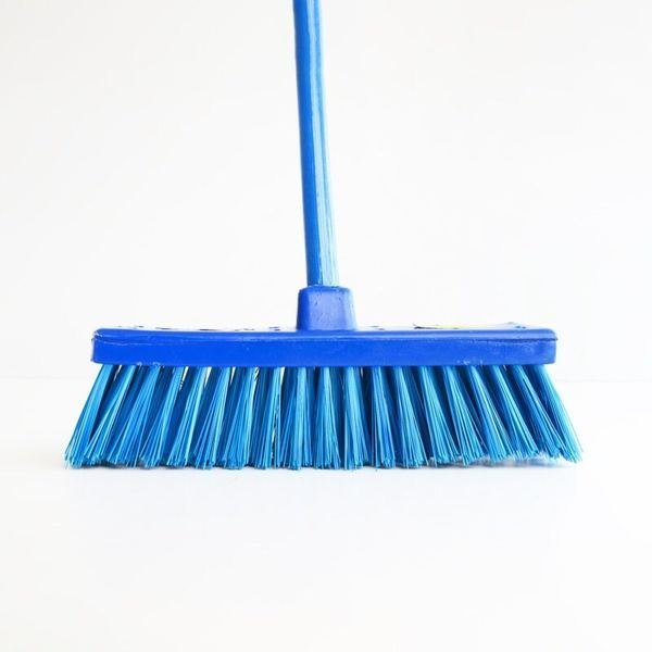 Sweeper (Medium) + Handle C9FH
